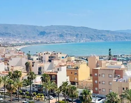 Castillo Suites, Vivienda Con Fines Turisticos El Castillo De Roquetas Roquetas de Mar Zewnętrze zdjęcie